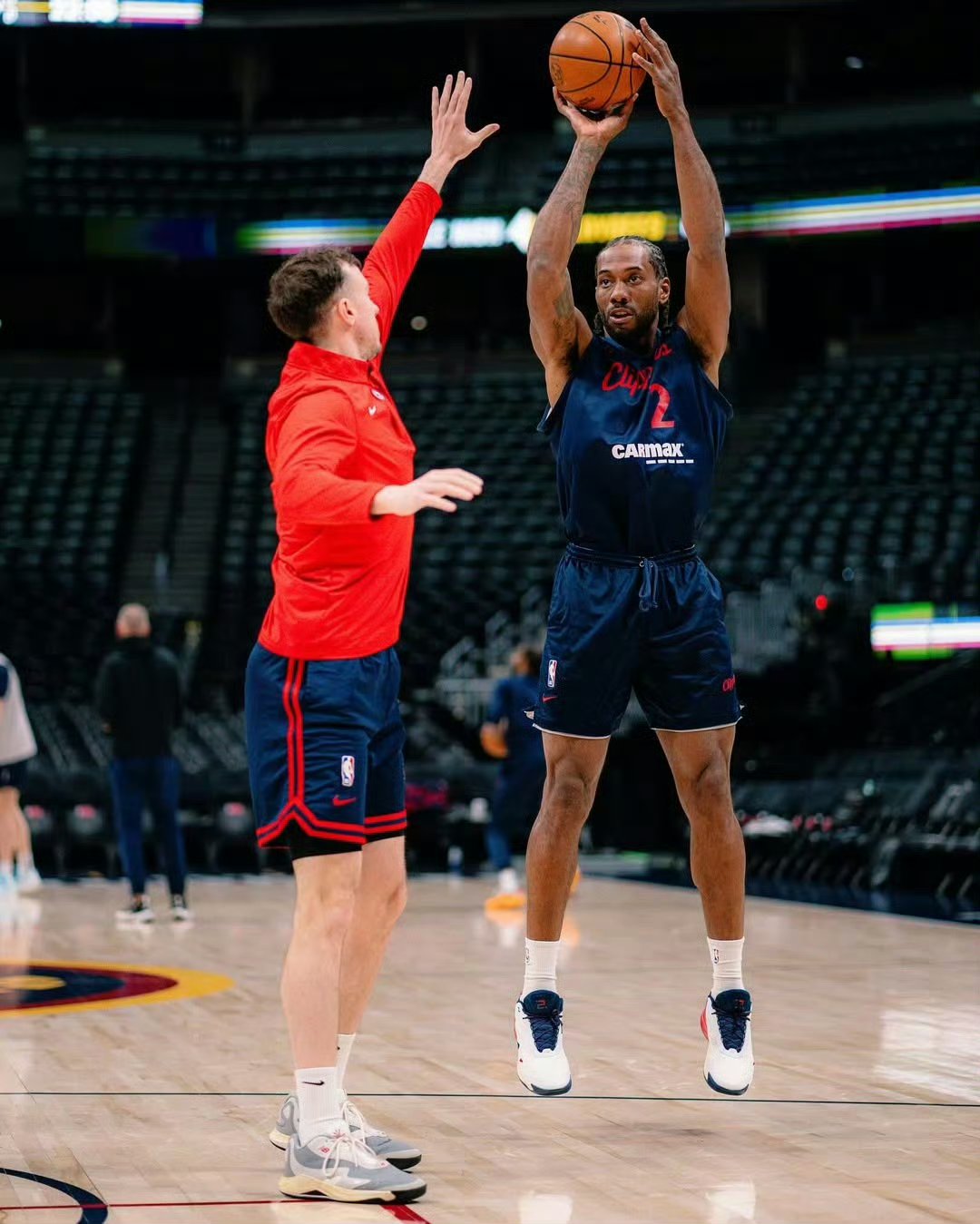 开云体育官方下载包含转会期体能课后，洛杉矶快船强势反弹备战NBA常规赛，话题不断，临场指挥获称赞的词条