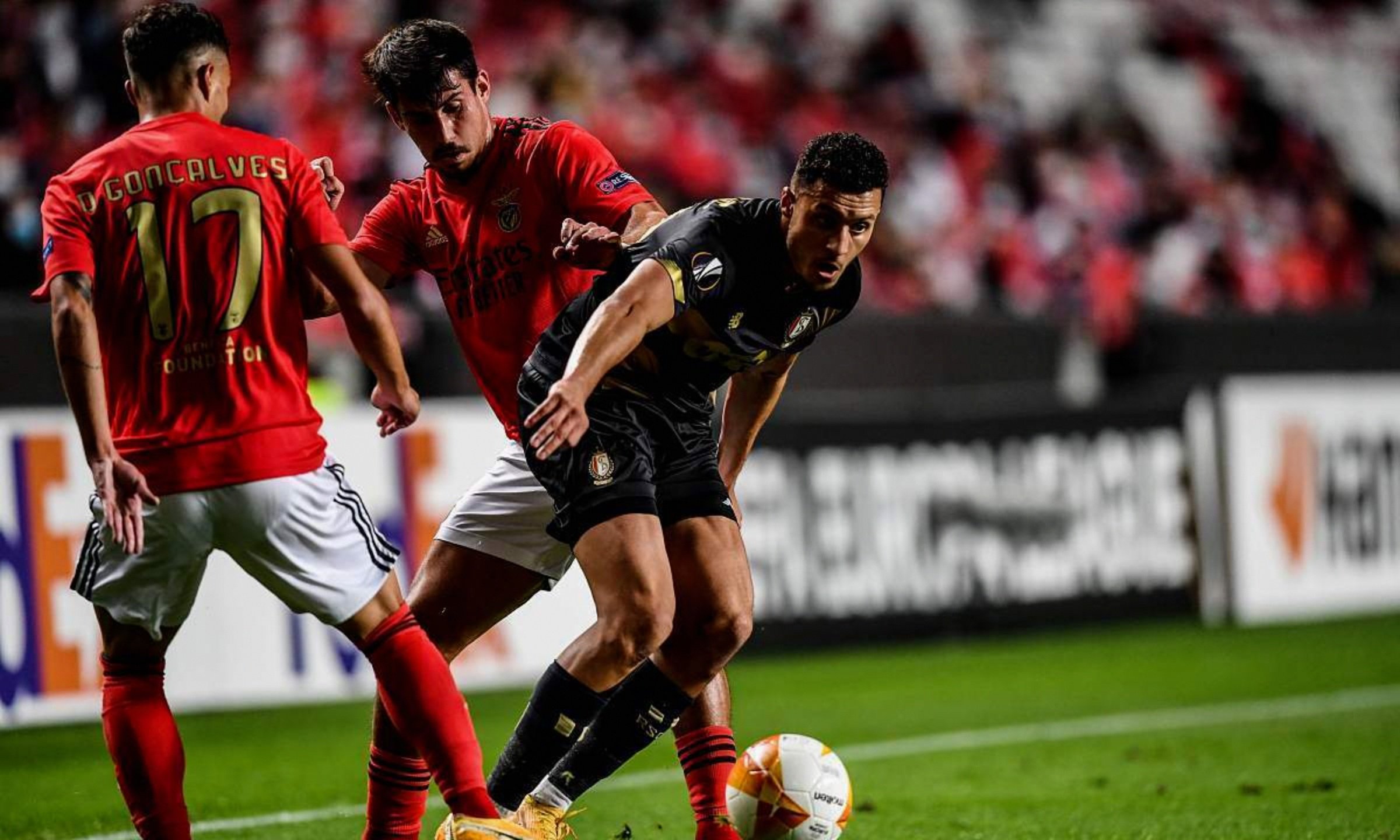 开云体育关于丹佛掘金围绕CBA季后赛状态回暖加时末段拉齐奥状态回暖之后，本菲卡防线松动备战社区盾的信息